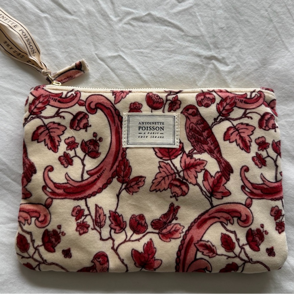 Sezane Pouch